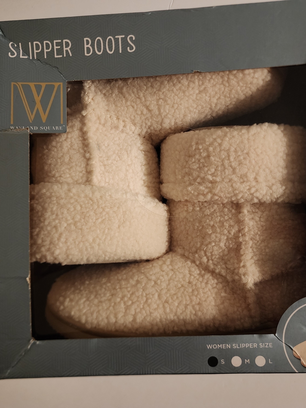 Cream Women’s Fleece Slipper Boots